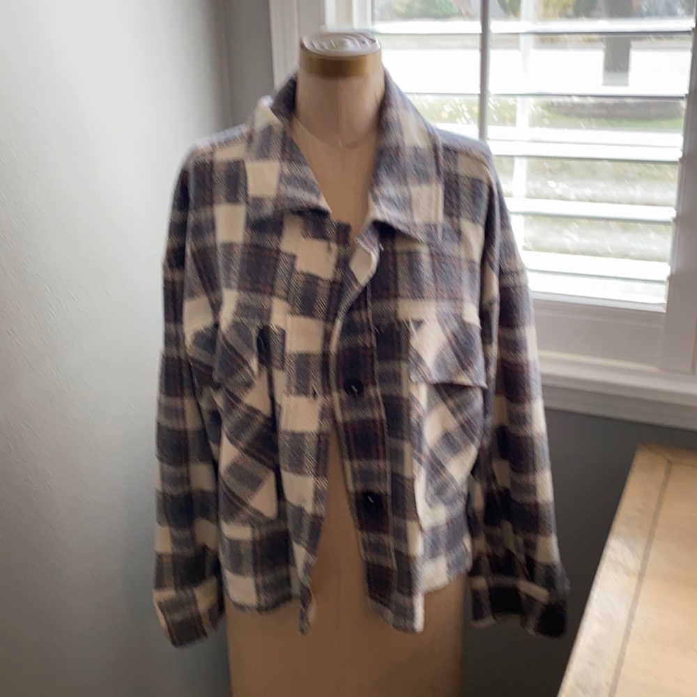 New short flannel jacket